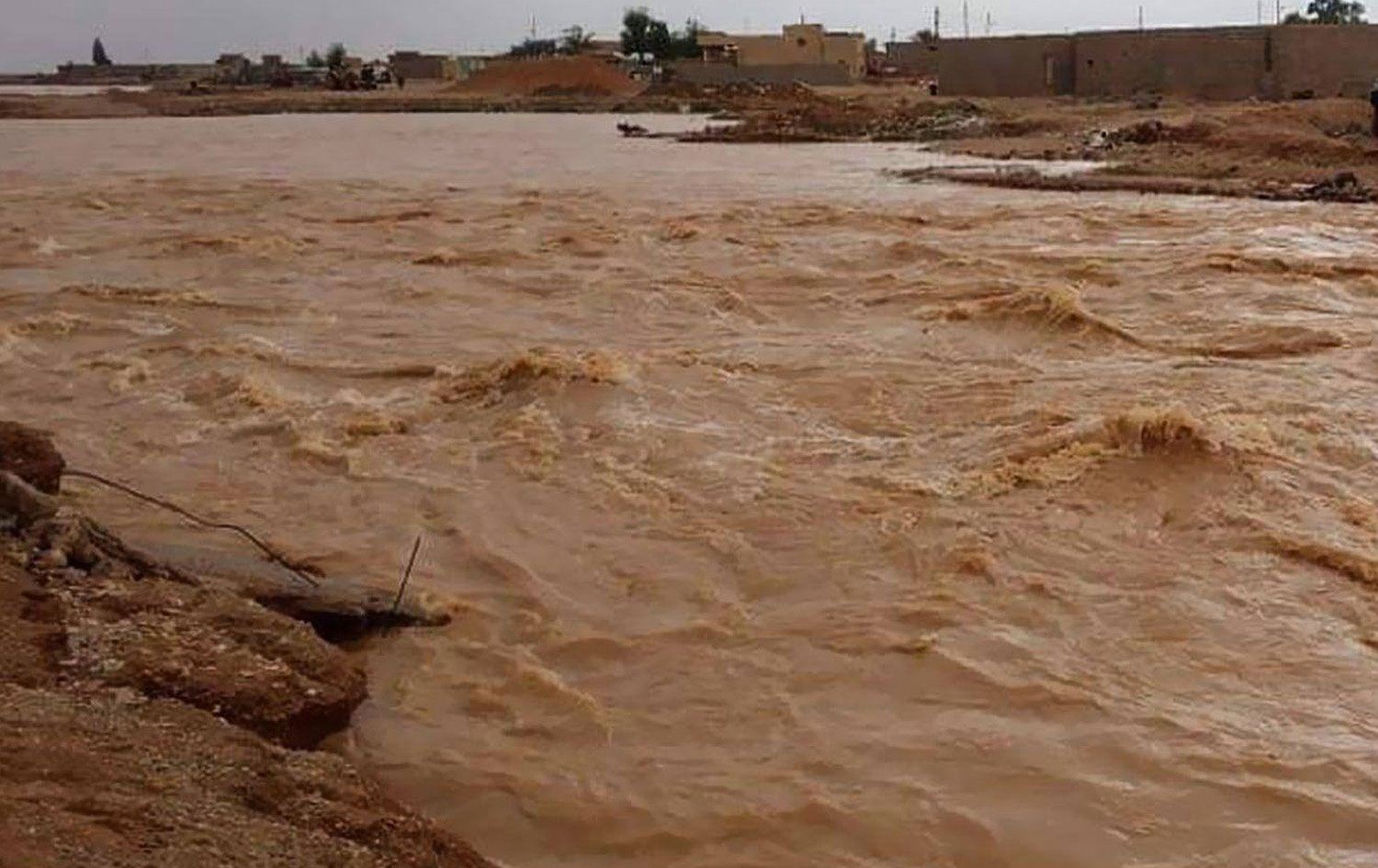 السوداني يوجه الجهات الأمنية للشروع بإغاثة متضرري السيول بالمحافظات الشمالية والغربية