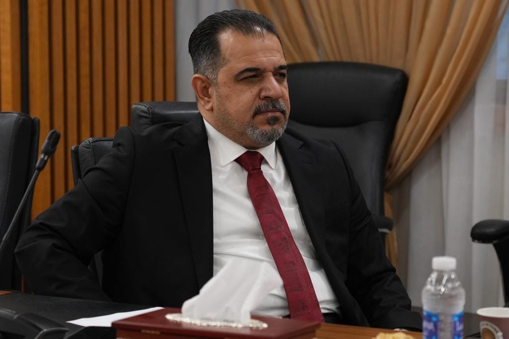 علي المشكور “للنجباء”: البصرة تحتاج إلى 15 سنة للازدهار