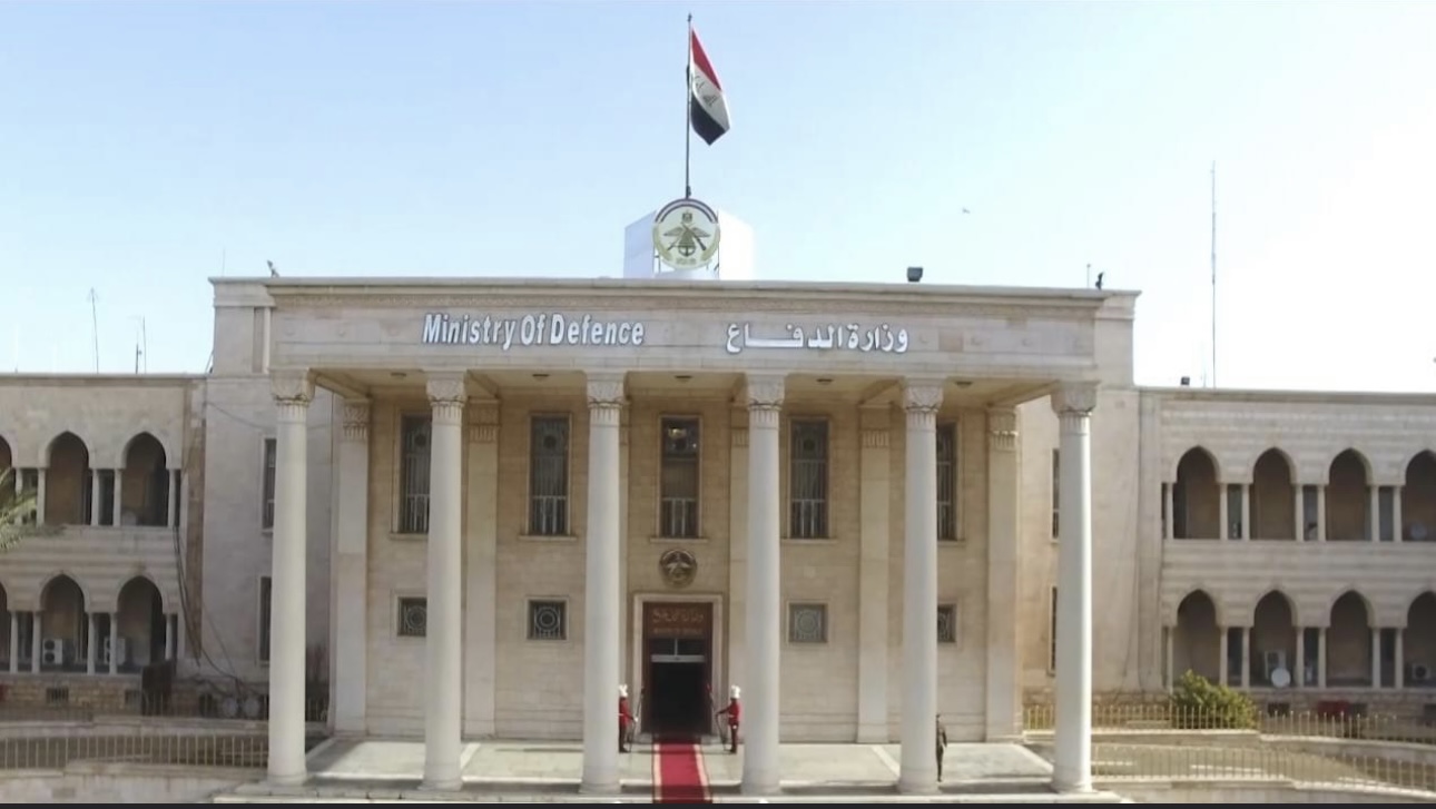 الدفاع تعزز قدراتها الجوية والبحرية وتفعّل منظومة التصدي للمسيرات الدفاع تعزز قدراتها الجوية والبحرية وتفعّل منظومة التصدي للمسيرات