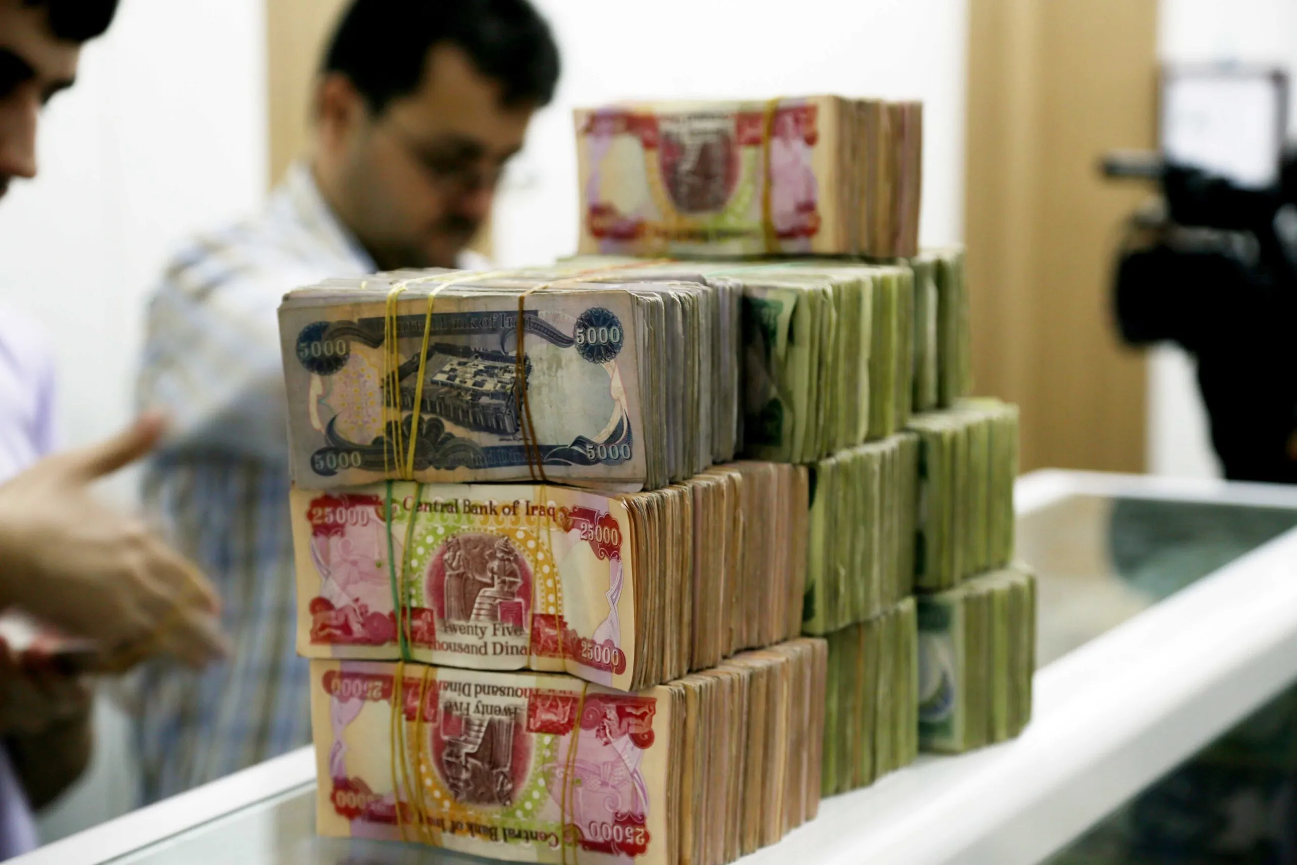 الإعمار تبحث مع البنك المركزي إطلاق مبادرة لتمويل صندوق الإسكان بتريليون دينار