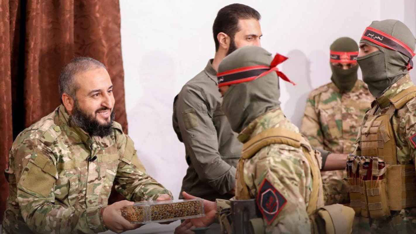 وول ستريت جورنال: المقاتلون الأجانب يشكّلون عبئاً على حكام سوريا الجدد