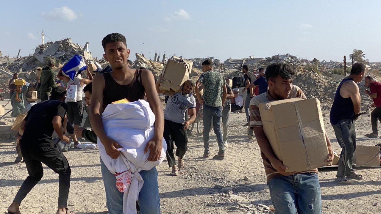 مجزرة في دير البلح وقصف متواصل يرفع حصيلة الشهداء في غزة