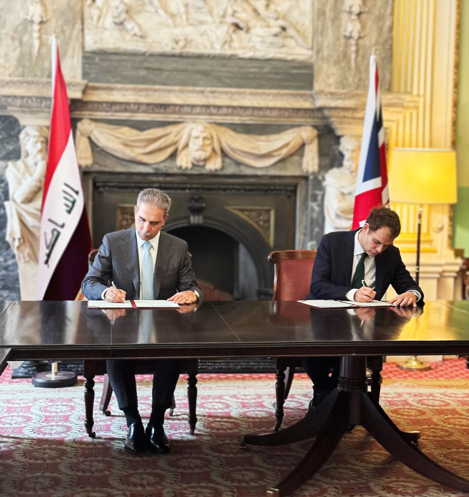 العراق وبريطانيا يوقعان مذكرة تفاهم للتعاون القضائي