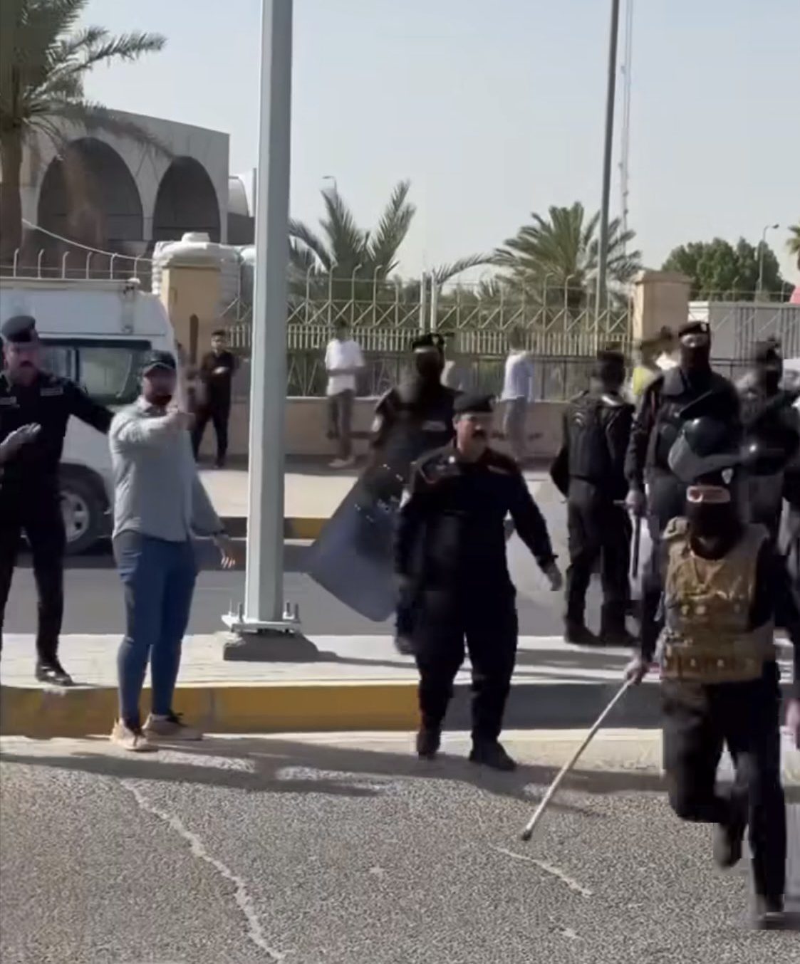 الصالحي يطالب بجلسة استثنائية لمحاسبة المعتدين على مهندسي البصرة