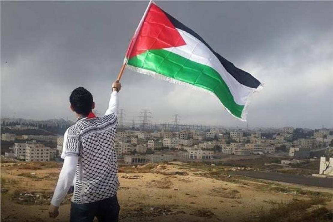 25 دولة ترفض تهجير الفلسطينيين وتندد بخطط الاستيطان الصهيونية