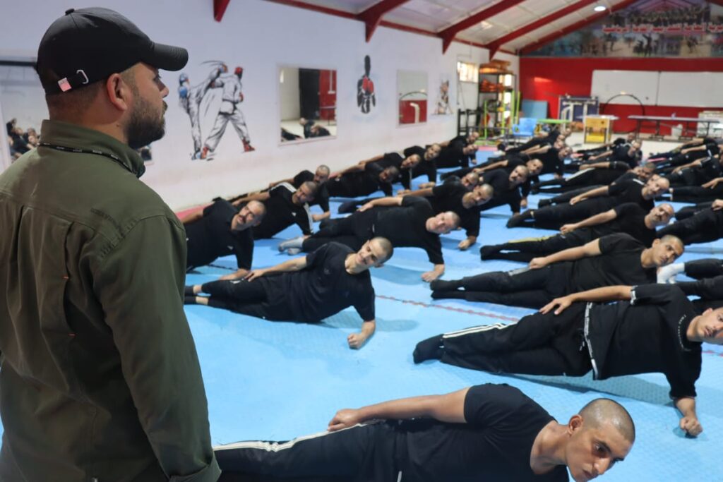 الحشد الشعبي يخرّج دورة التأهيل العسكري رقم 12 بمشاركة 94 مجاهداً الحشد الشعبي يخرّج دورة التأهيل العسكري رقم 12 بمشاركة 94 مجاهداً