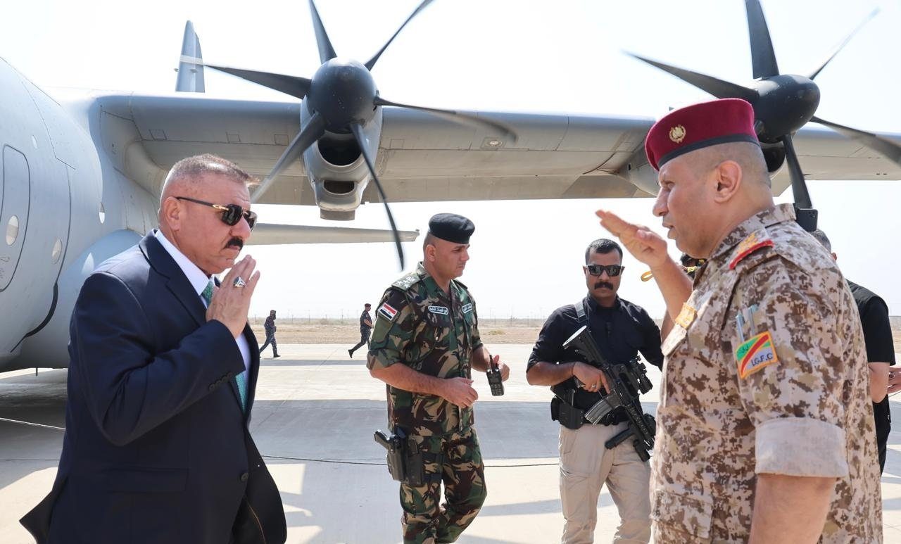 وزير الداخلية يصل إلى ميسان على رأس وفد من كبار القادة الأمنيين