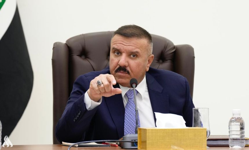 وزير الداخلية من هور الحويزة: خطط لإنشاء سدة ترابية بطول 51 كم لإقامة مخافر حدودية ومنع التهريب