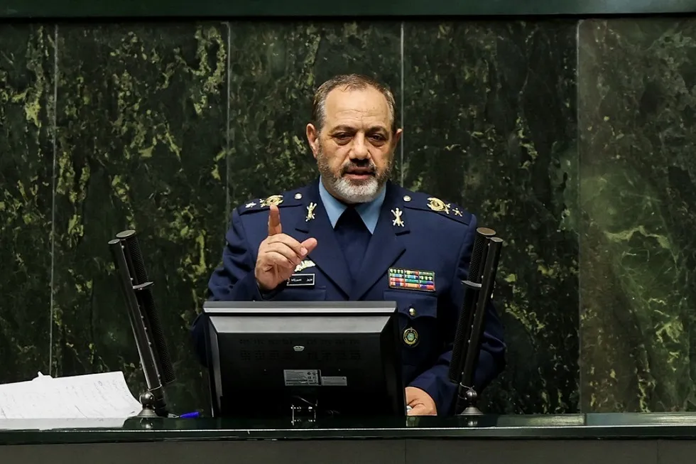 وزير الدفاع الإيراني: سنستخدم صواريخنا الجديدة رداً على أي مغامرة محتملة للعدو