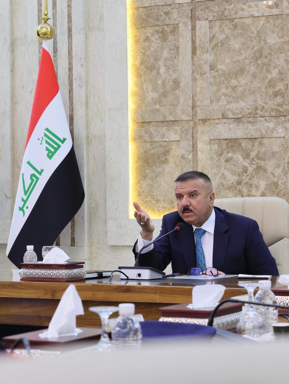 وزير الداخلية: لا مجاملة بالعمل الأمني ولا نسمح بالتعدي على أي منتسب