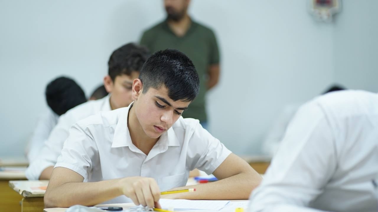 التربية تمنح استثناء “معدل البقاء” لطلبة مدارس المتميزين والمتفوقين لمرة واحدة فقط
