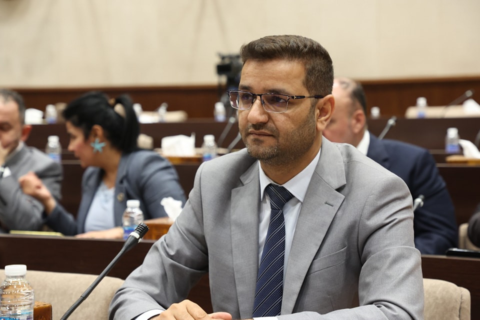 النائب رائد المالكي ينتقد غياب الحلول الواقعية الحكومية للأزمة المالية النائب رائد المالكي ينتقد غياب الحلول الواقعية الحكومية للأزمة المالية