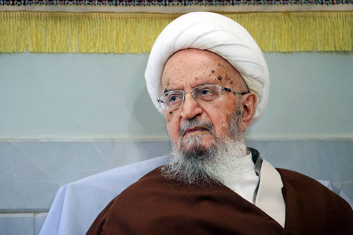 موقف الشيخ مكارم الشيرازي من اغتيال قائد الثورة